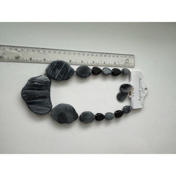 Gray & Black Statement Necklace With Matching Earrings Set - Picture 3 of 4